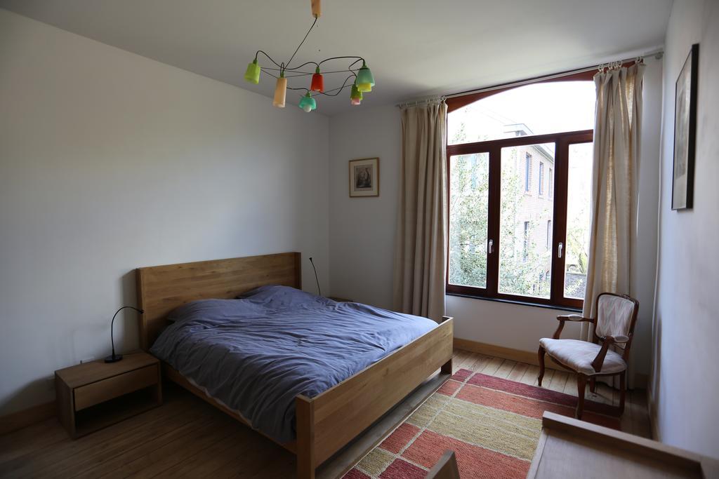 Bed And Breakfast Le Fourchu Fosse Liege Room photo